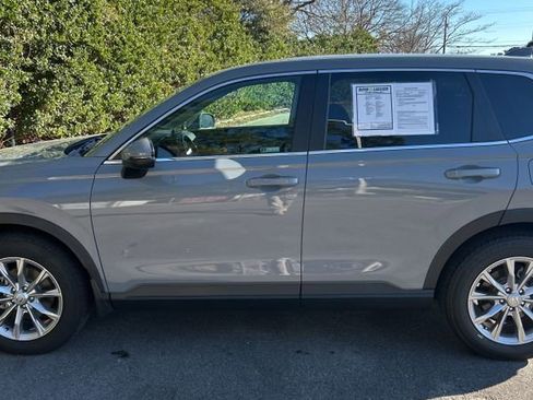 Used 2023 Honda CR-V EX-L image 4