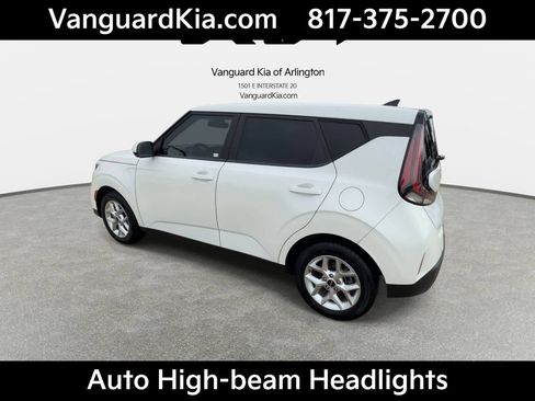 Certified 2024 Kia Soul LX w/ Option Group 015 FWD image 7