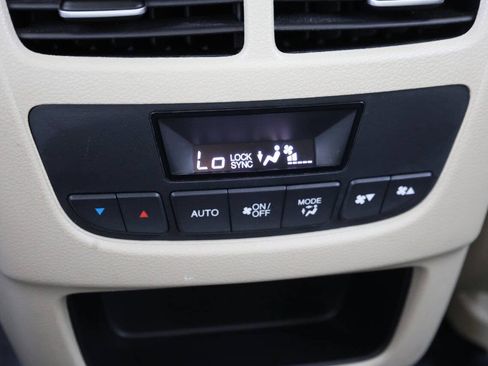 Used 2016 Acura MDX SH-AWD image 23