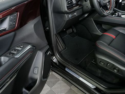 New 2026 Chevrolet Traverse RS w/ LPO, Floor Liner Package image 8