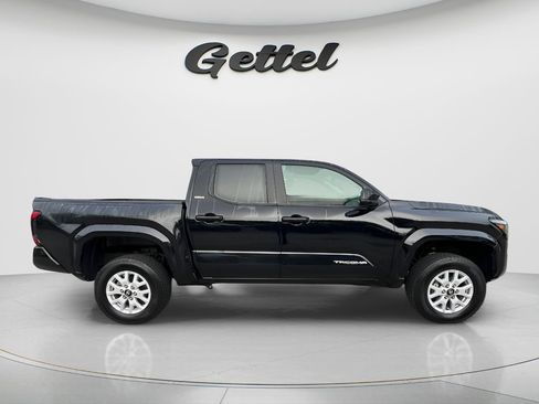 Used 2024 Toyota Tacoma SR5 RWD image 4