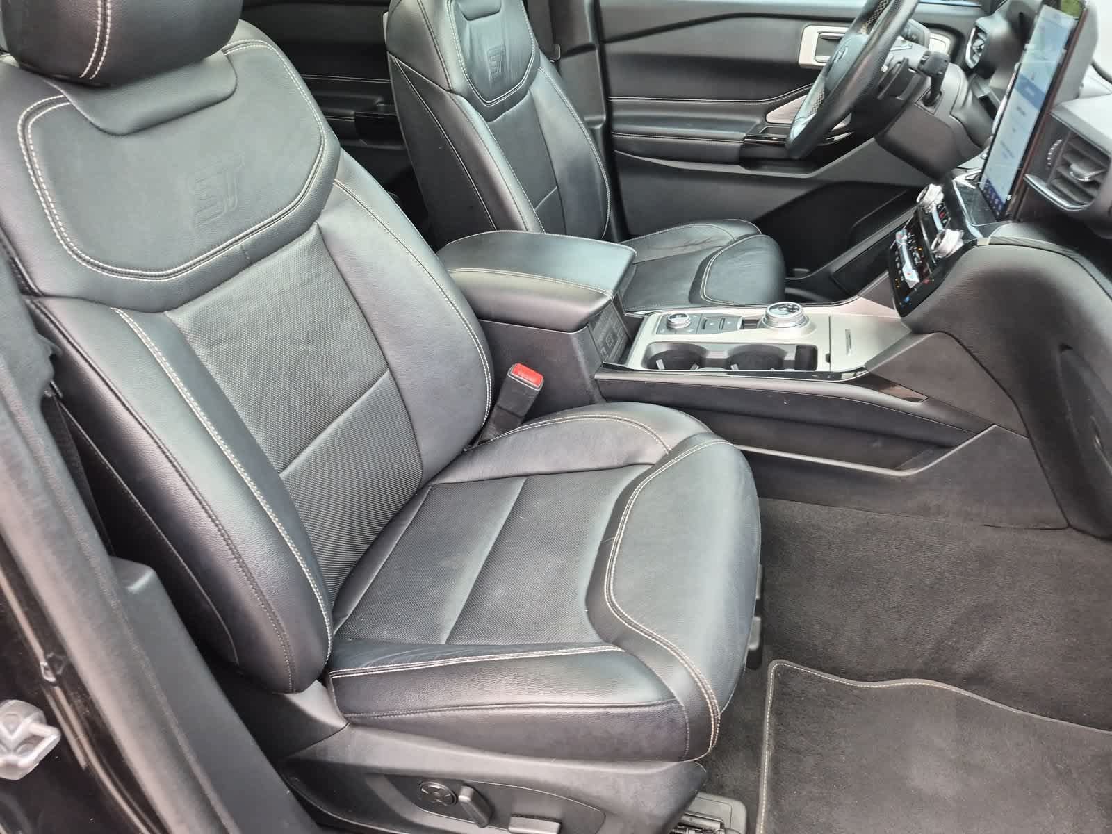 Used 2021 Ford Explorer ST w/ ST Street Pack AWD/4WD image 23