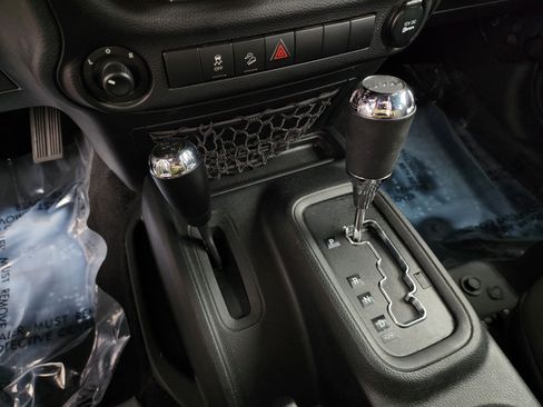 Used 2017 Jeep Wrangler Unlimited Sport w/ Quick Order Package 24S image 21