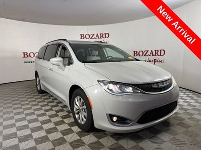 Used 2017 Chrysler Pacifica Touring-L