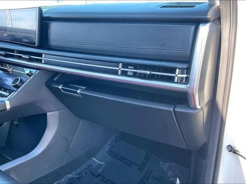 Certified 2024 Hyundai Santa Fe Limited image 16