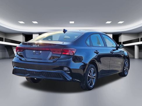 Certified 2024 Kia Forte LXS image 5