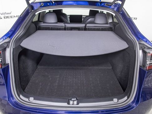 Used 2025 Tesla Model Y Performance image 9