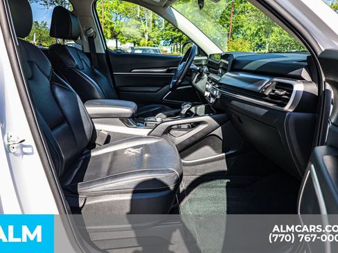 Used 2025 Kia Telluride S image 22