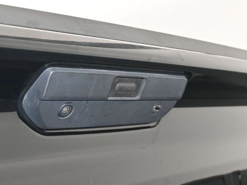 Used 2020 Chevrolet Silverado 1500 Custom w/ Custom Value Package image 31