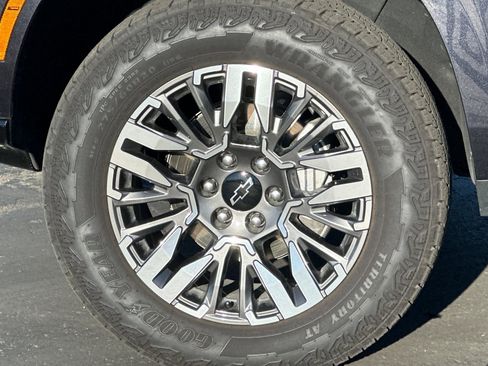 Certified 2025 Chevrolet Tahoe Z71 image 44