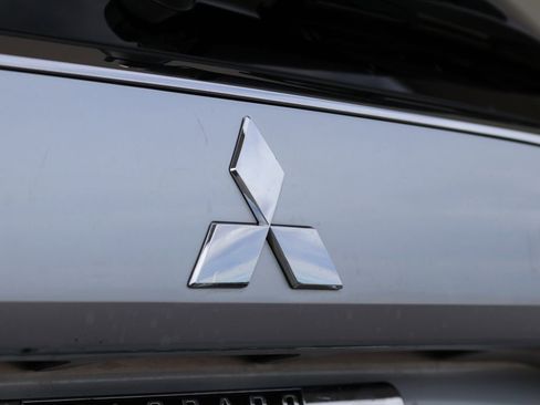 Used 2017 Mitsubishi Outlander SEL FWD image 29