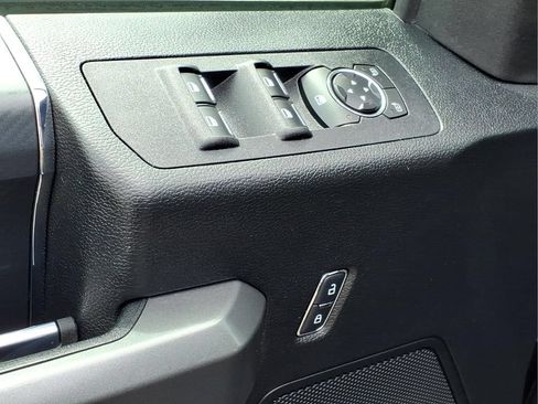 Used 2019 Ford F150 XLT w/ Equipment Group 302A Luxury AWD/4WD image 14