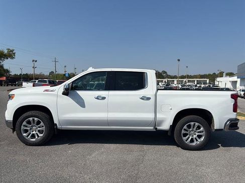 New 2026 Chevrolet Silverado 1500 LTZ w/ LTZ Premium Package AWD/4WD image 4