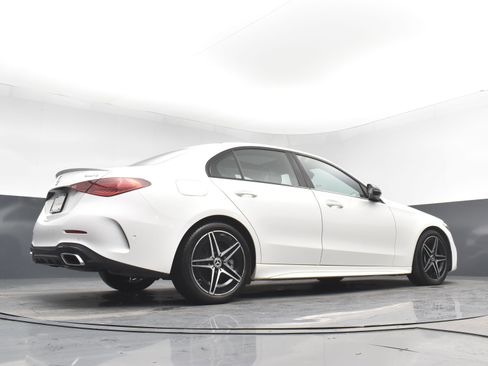 Used 2023 Mercedes-Benz C 300 4MATIC Sedan image 21