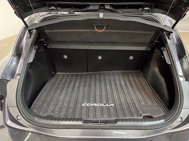 Used 2026 Toyota Corolla SE FWD image 14