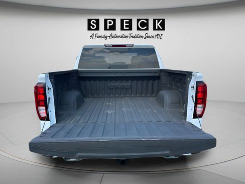 Used 2025 GMC Sierra 1500 Elevation w/ Elevation Premium Package AWD/4WD image 5