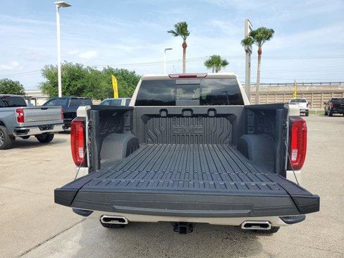 New 2026 GMC Sierra 1500 AT4 w/ AT4 Premium Package AWD/4WD image 14