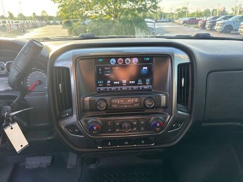 Used 2018 Chevrolet Silverado 1500 LT w/ All Star Edition AWD/4WD image 18