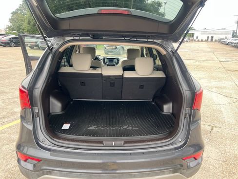 Used 2017 Hyundai Santa Fe Sport FWD image 16