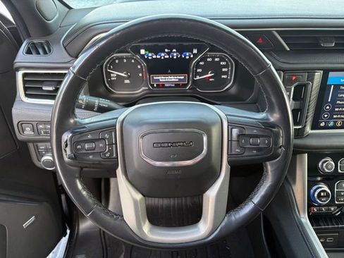 Used 2021 GMC Yukon XL Denali w/ Denali Premium Package image 36