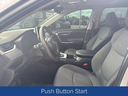 Used 2024 Toyota RAV4 XLE w/ Convenience Package image 9