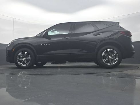 Used 2025 Chevrolet Blazer LT FWD image 29