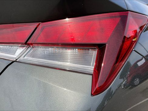 Used 2024 Hyundai Elantra SEL image 35