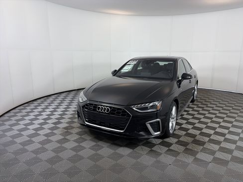 Certified 2022 Audi A4 2.0T Premium Plus image 2
