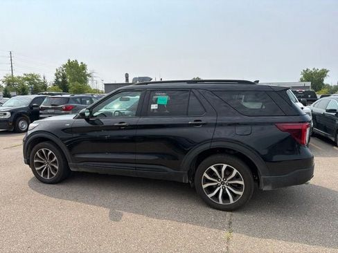 Used 2022 Ford Explorer ST-Line w/ Class IV Trailer Tow Package AWD/4WD image 2