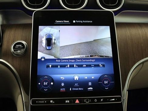 Used 2024 Mercedes-Benz GLC 300 4MATIC image 29