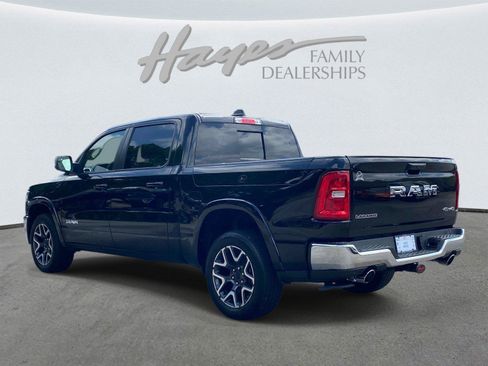 Used 2025 RAM 1500 Laramie AWD/4WD image 8