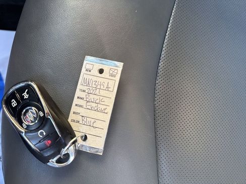 Used 2021 Buick Enclave Essence image 30