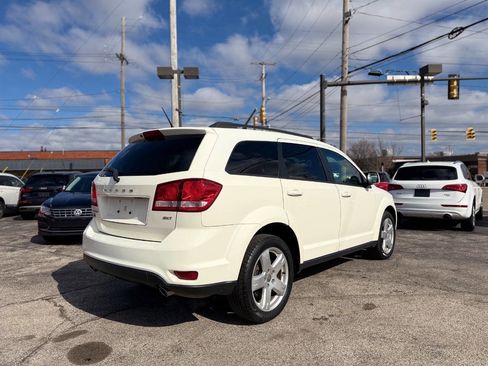 Used 2012 Dodge Journey SXT image 3