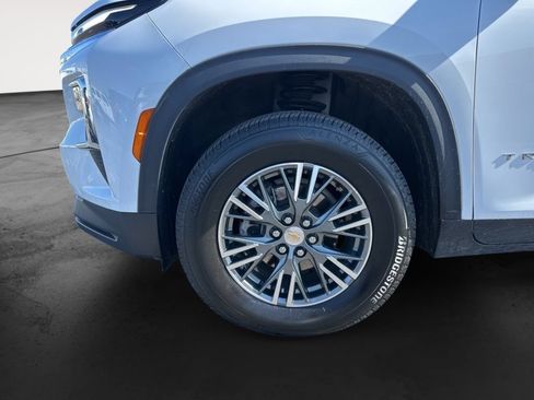 Used 2024 Chevrolet Traverse LT AWD/4WD image 27