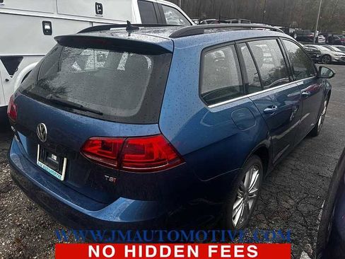 Used 2016 Volkswagen Golf Limited Edition image 3