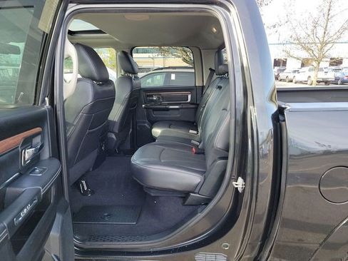 Used 2018 RAM 1500 Laramie w/ Convenience Group AWD/4WD image 20