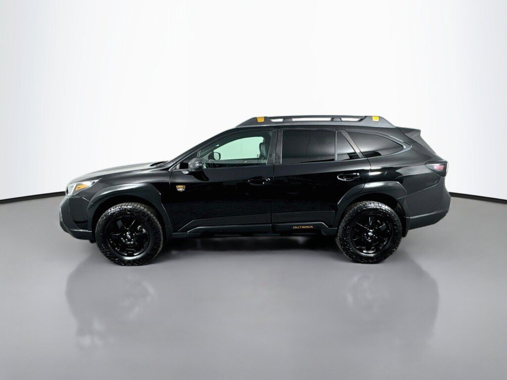 Used 2022 Subaru Outback Wilderness AWD/4WD image 2