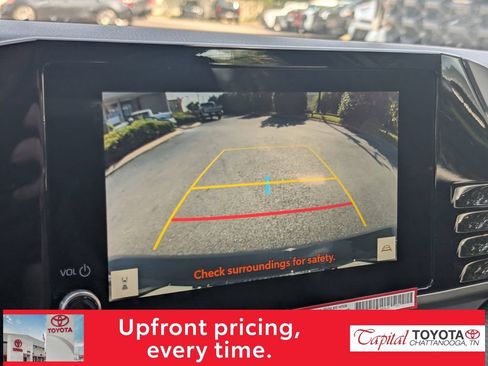 Used 2026 Toyota Camry SE FWD image 21