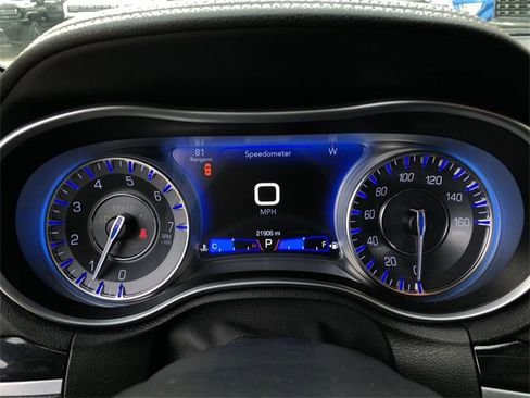 Used 2021 Chrysler 300 S w/ S Model Appearance Package image 7