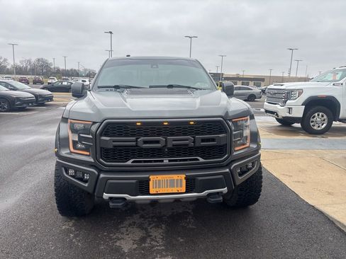 Used 2018 Ford F150 Raptor w/ Equipment Group 802A Luxury image 3