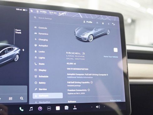 Used 2018 Tesla Model 3 image 22