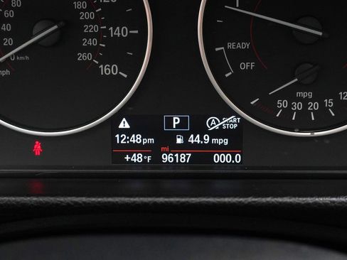 Used 2018 BMW 328d w/ Convenience Package image 28