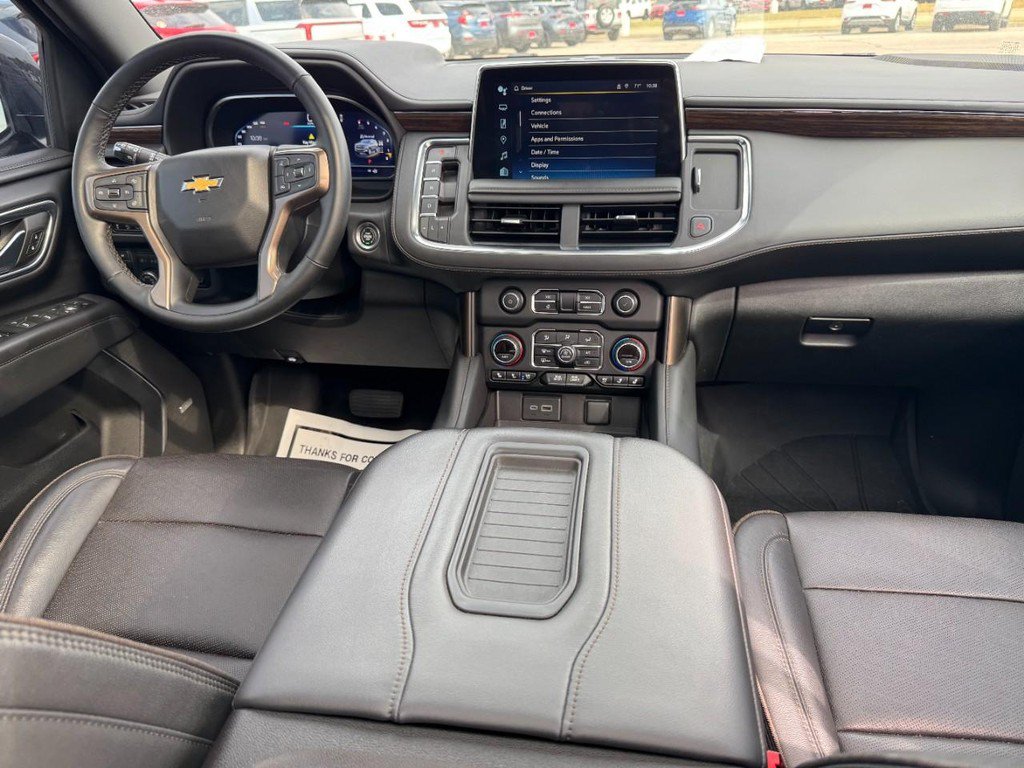 Used 2023 Chevrolet Tahoe High Country AWD/4WD image 15