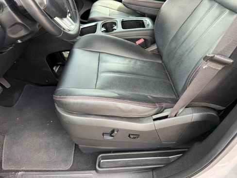 Used 2019 Dodge Grand Caravan GT FWD image 22