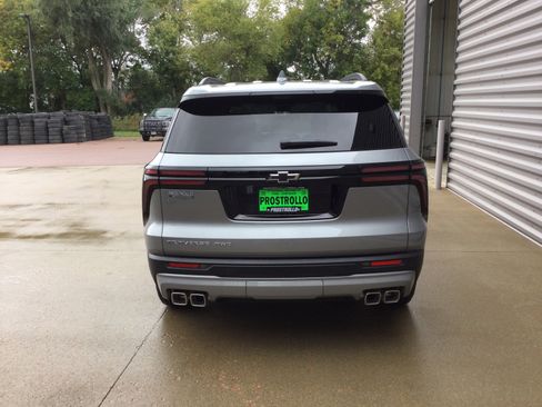 New 2026 Chevrolet Traverse LT w/ Enhanced Driving Package image 4