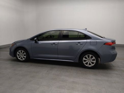 Used 2022 Toyota Corolla LE image 3