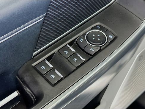 Used 2022 Ford F150 Limited image 20