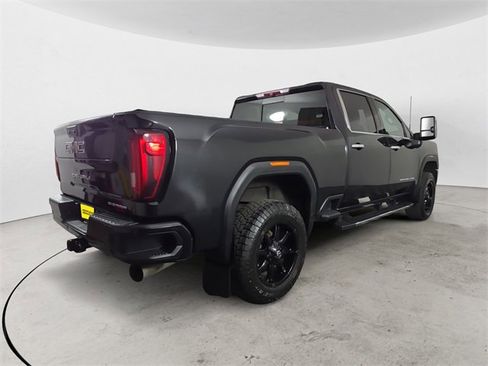 Used 2022 GMC Sierra 3500 Denali image 5