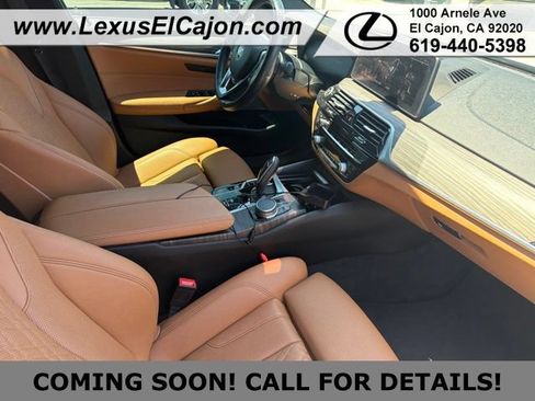 Used 2021 BMW 540i w/ Premium Package RWD image 3