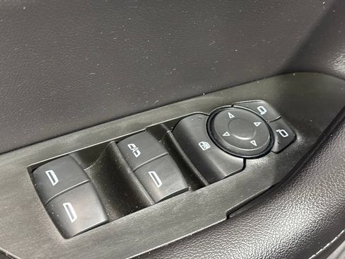 Used 2022 Chevrolet Blazer LT FWD image 12
